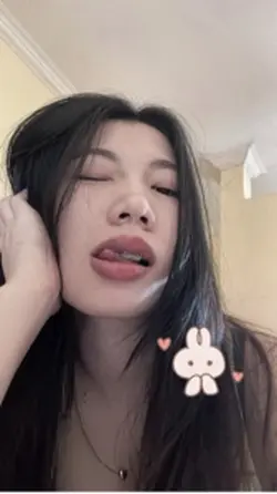😜
