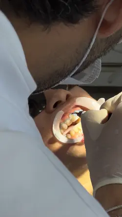 DENTISTA
