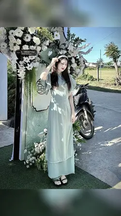 Hai nhà ta  nay 
