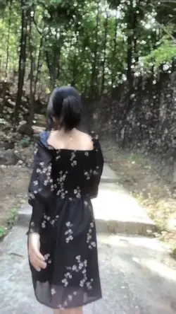 कालो गए गोरो आउँछ