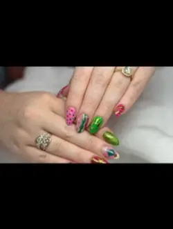 Glinda Nails