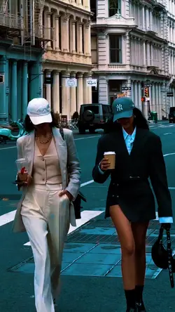 Slowmo walk trend
