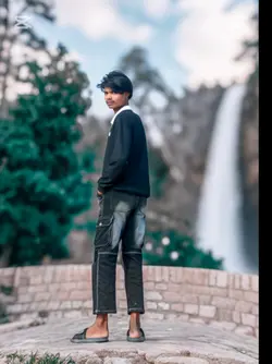 gaddar nahi hea 