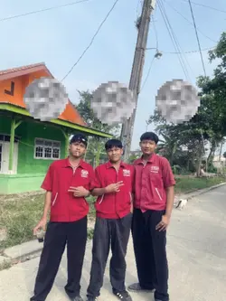 stiker geser sendiri