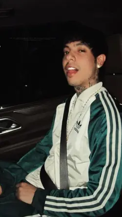 <33