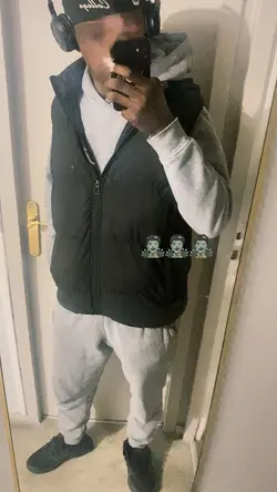Trend Relax the Boy🧟‍♂️