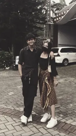 bahagia ku sama kamu