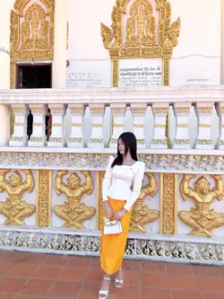 ទំនេរហេសបងភ្ជុំទៅវត្តមួយអូន💕