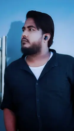 কালো টি শার্ট 