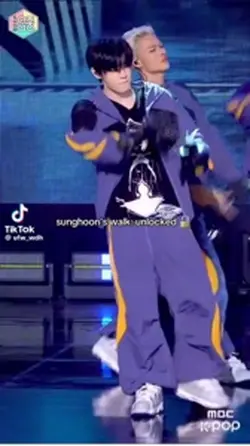 Sunghoon's Walk