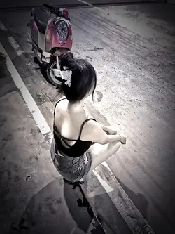 ខ្ញុំអង្គុយគិតជាយូ😌
