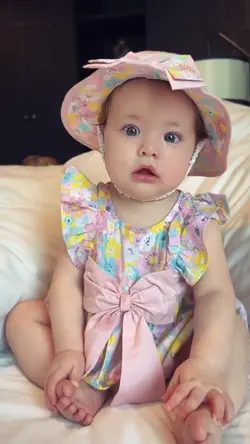 baby sneezing trend