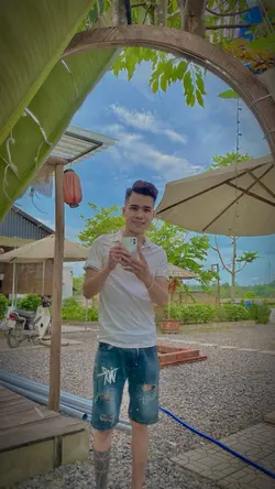 1 ảnh . 1 vd