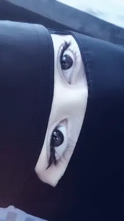eyes slow motion 