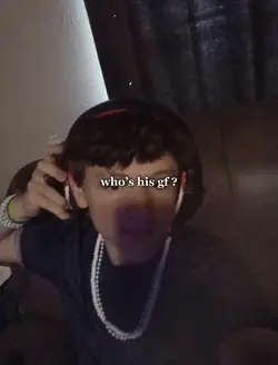 who’s his gf ??