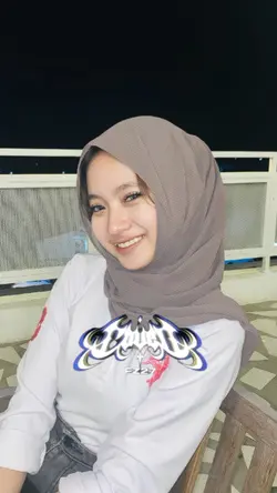 syifa manis aw aw