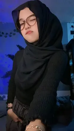 angela