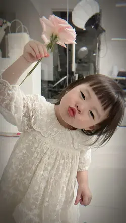 NHẸ NHÀNG 2 ẢNH