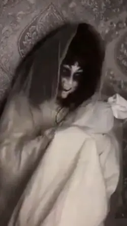 jj x pocong