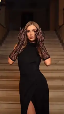 Model🖤🤍🖤