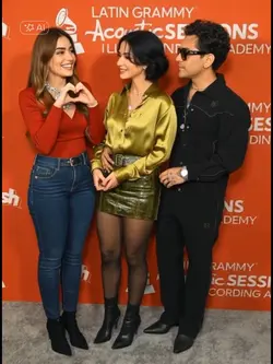 FAN DE SU RELACIÓN 