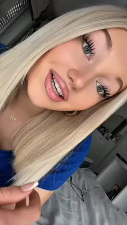 Slowmo selfie🎞️🎶