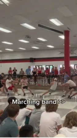 Marching band >>