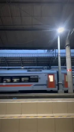 Slowmo Pretty Little