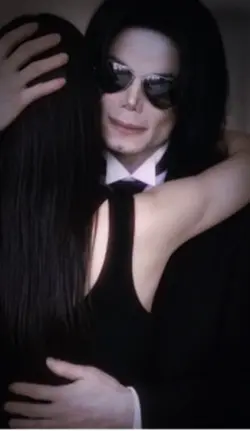 AI Michael hug
