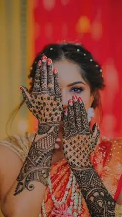 Henna time 