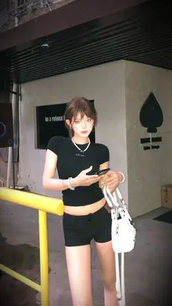 2 ảnh cuốn