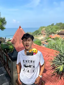Versi Mirror