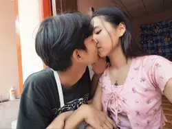 အိမ်မက်နှင့်တကွ နေဝင