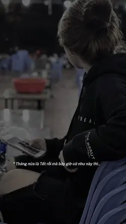 Tháng nữa là Tết mà