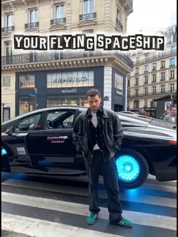 flying spaceship