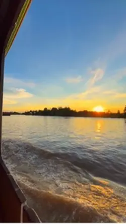 Sunset di laut 