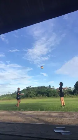 trend volley love