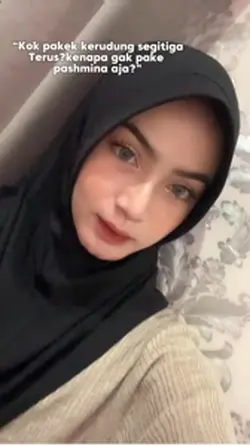 Segitiga x pashmina 