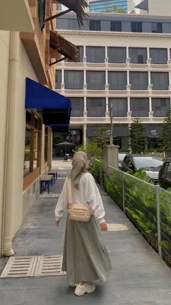 MenantiKasih Di