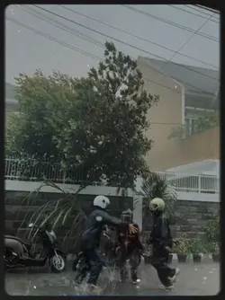 hujan trend