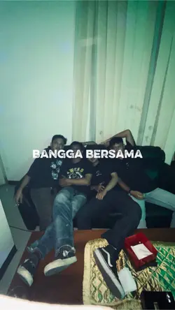 10 TAHUN DIBARISAN