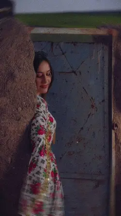 Dil ki har dewaar pe
