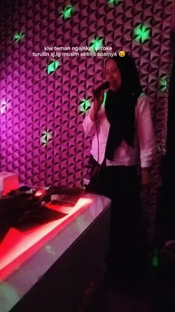 karaoke bareng teman
