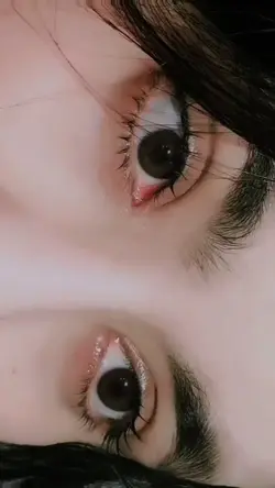 slow motion eye
