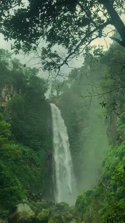 Waterfall vibes