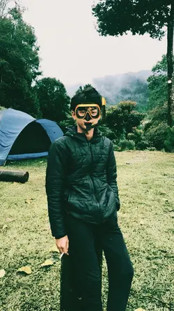 kacamata renang