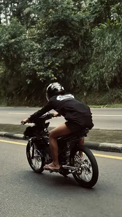 siapa kah aku sebena