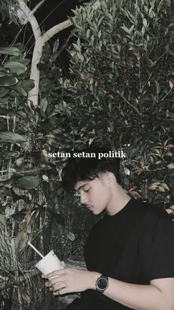 Setan setan politik 