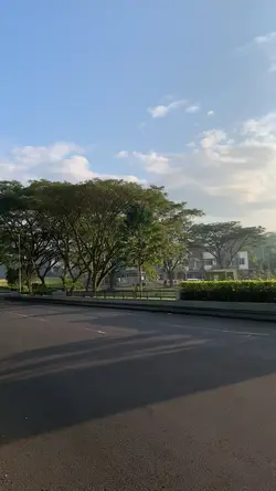 Jalan jalan pagi