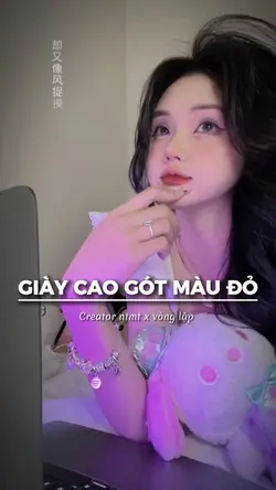 Giày cao gót màu đỏ 